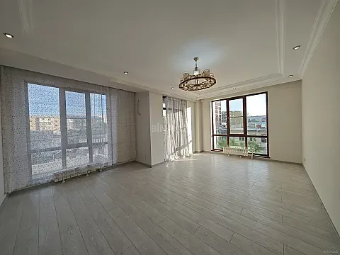 Satılır 2 otaqlı mənzil 76 m² — Bakı, Bakıxanov 2 otaq 76.00 m²