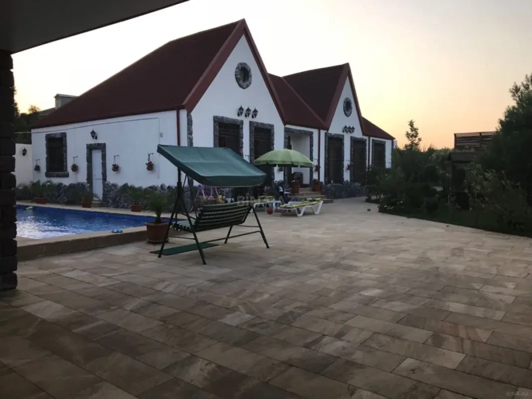 Kirayə verilir 4 otaqlı həyət evi 220 m²
