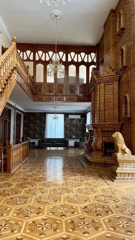 Kirayə verilir 6 otaqlı həyət evi 600 m²