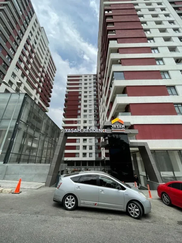 Kirayə verilir 2 otaqlı mənzil 85 m²