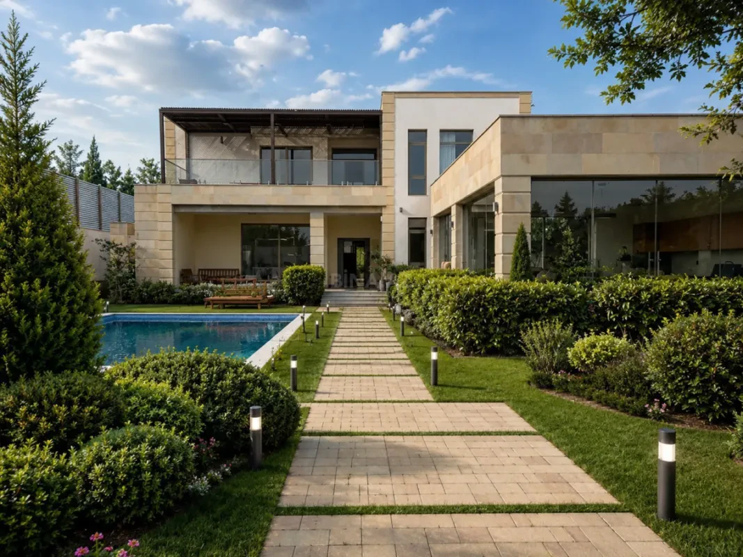 Kirayə verilir 6 otaqlı həyət evi 500 m²