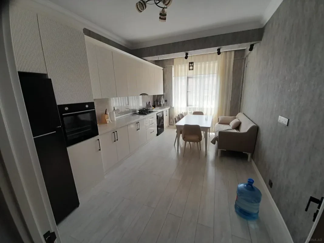 Satılır 2 otaqlı mənzil 70 m²