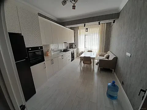 Satılır 2 otaqlı mənzil 70 m² — Bakı 2 otaq 70.00 m²
