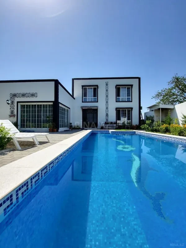 Kirayə verilir 4 otaqlı həyət evi 250 m²