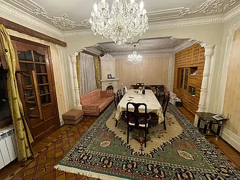 Satılır 4 otaqlı mənzil 100 m² — Bakı 4 otaq 100.00 m²
