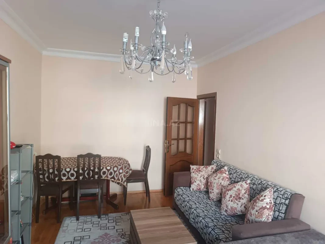 Kirayə verilir 2 otaqlı mənzil 45 m²