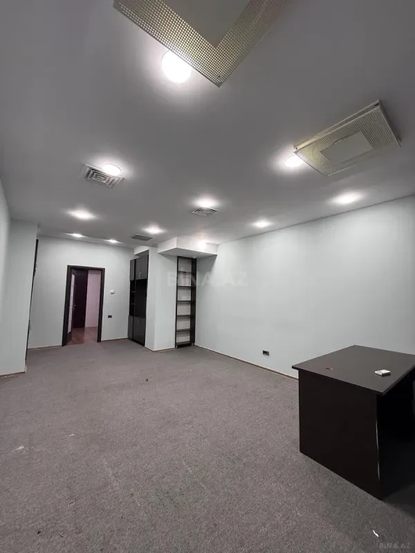 Kirayə verilir 1 otaqlı ofis 32 m²