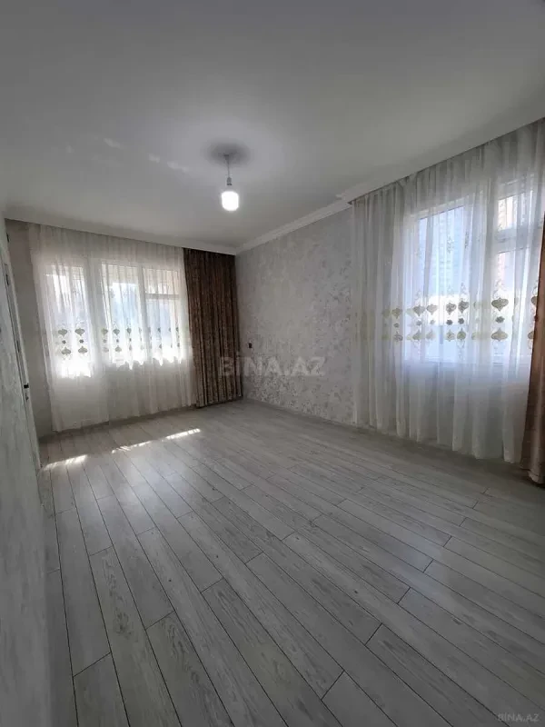 Satılır 2 otaqlı mənzil 70 m²