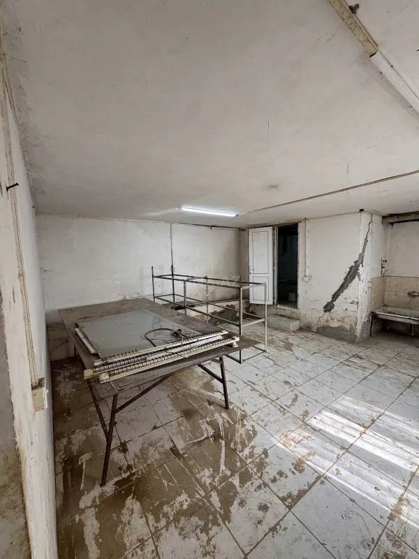 Kirayə verilir obyekt 150 m²