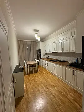 Satılır 3 otaqlı mənzil 105 m² — Bakı 3 otaq 105.00 m²