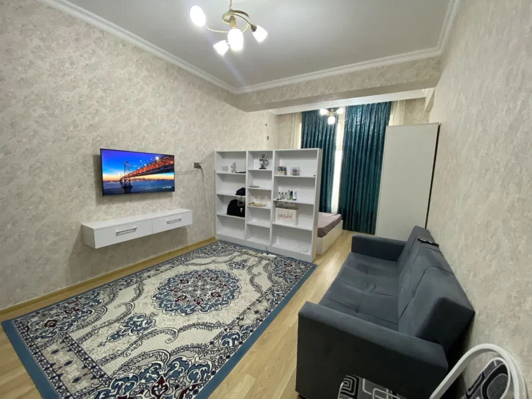 Kirayə verilir 2 otaqlı mənzil 60 m²