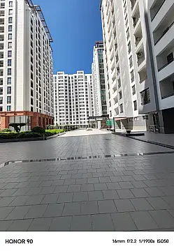 Satılır 4 otaqlı mənzil 180 m² — Bakı 4 otaq 180.00 m²