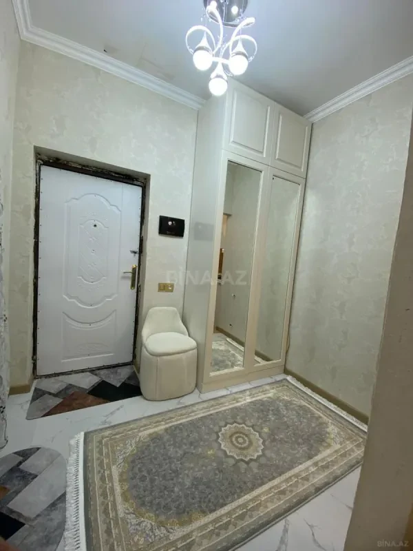 Satılır 2 otaqlı mənzil 62 m²
