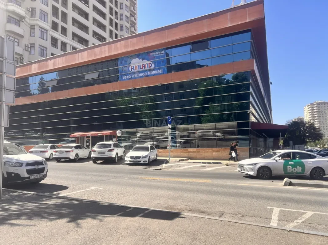 Satılır 2 otaqlı mənzil 55 m²