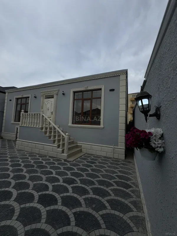 Satılır 4 otaqlı həyət evi 115 m²