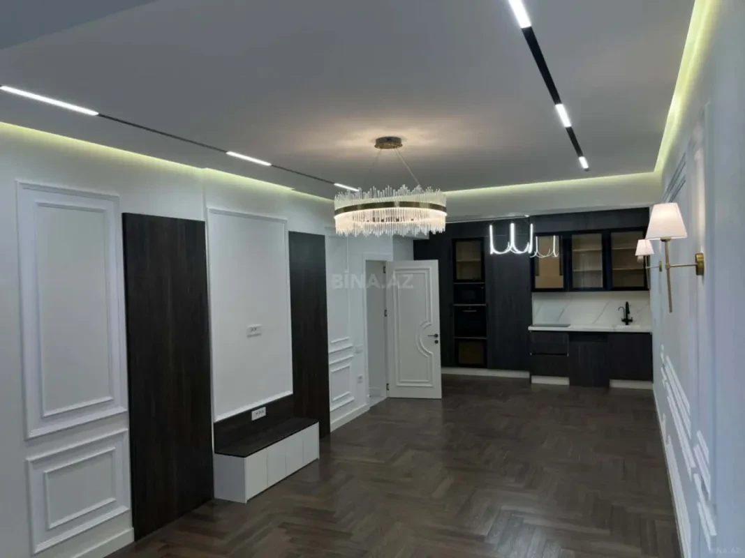 Satılır 3 otaqlı mənzil 123 m²