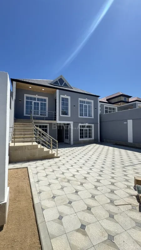Satılır 4 otaqlı həyət evi 115 m²