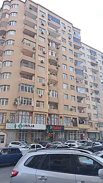 Satılır 2 otaqlı mənzil 70 m² — Bakı, İnşaatçılar 2 otaq 70.00 m²