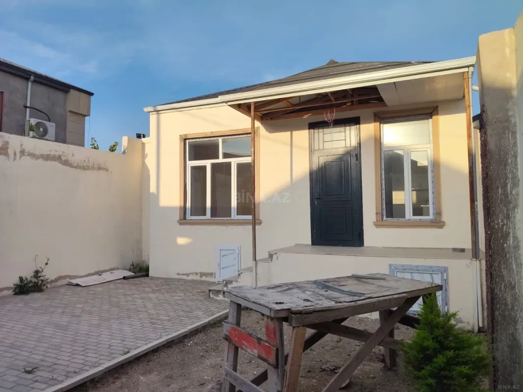 Satılır 3 otaqlı həyət evi 98 m²