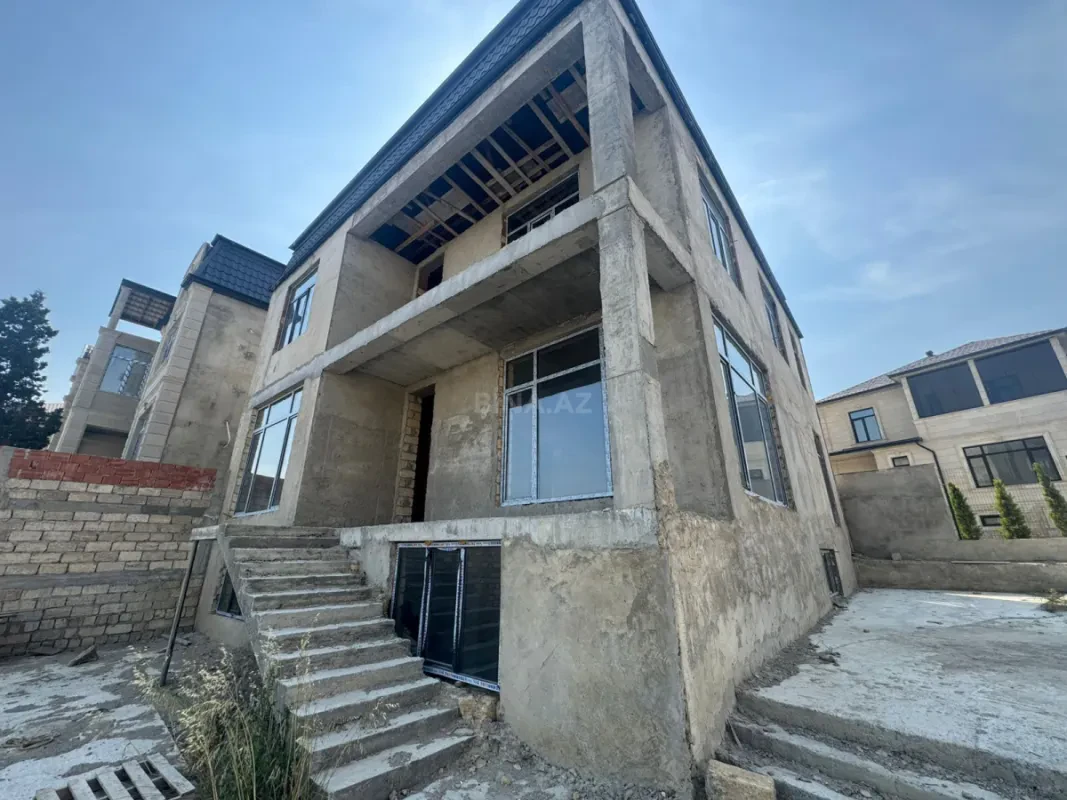 Satılır 6 otaqlı həyət evi 510 m²