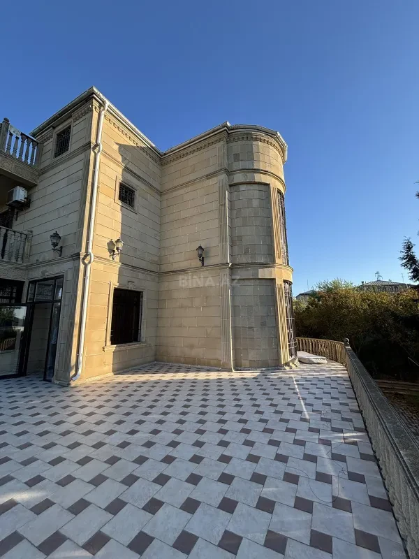 Satılır 5 otaqlı həyət evi 600 m²