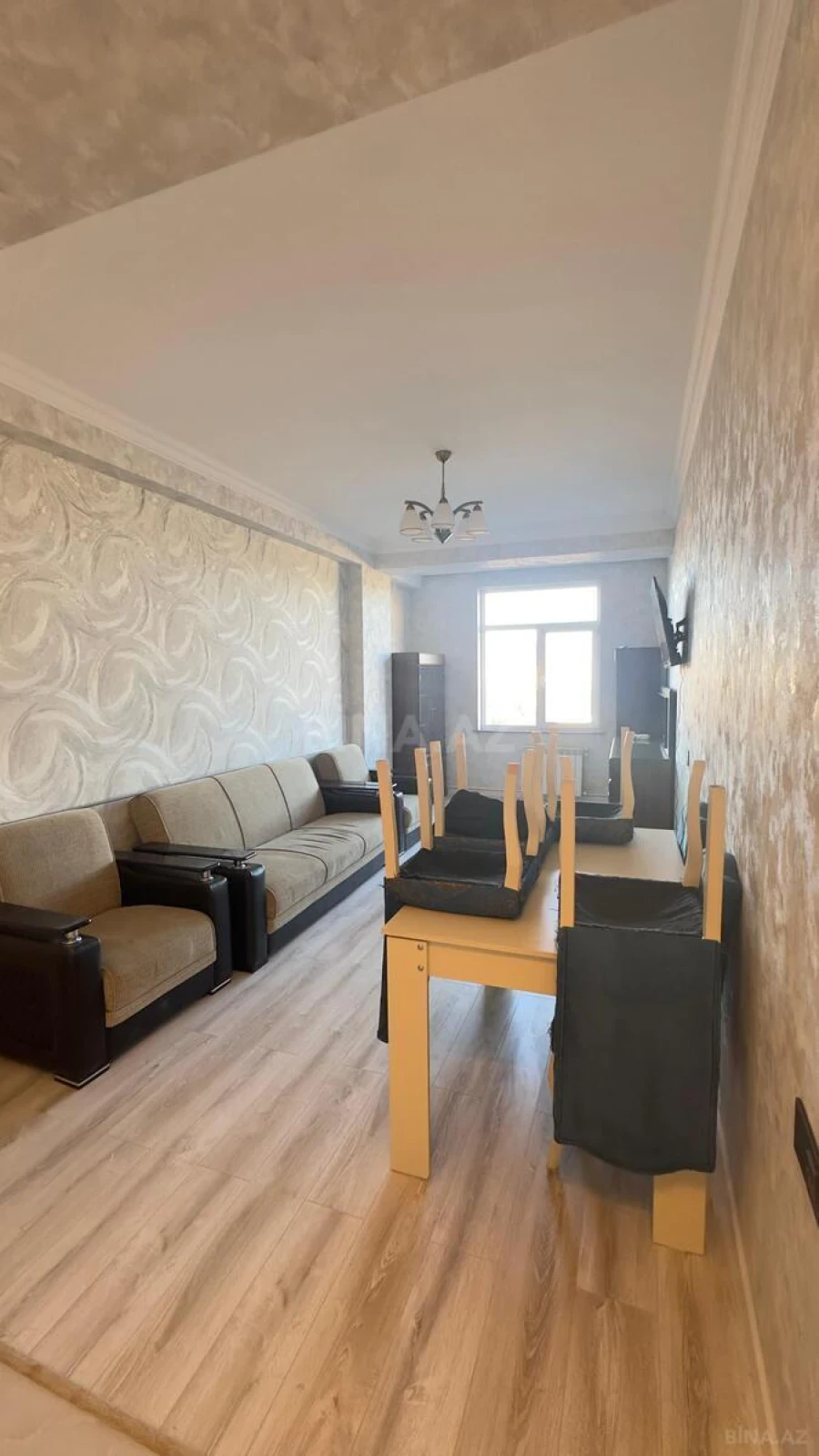 Kirayə verilir 2 otaqlı mənzil 70 m²