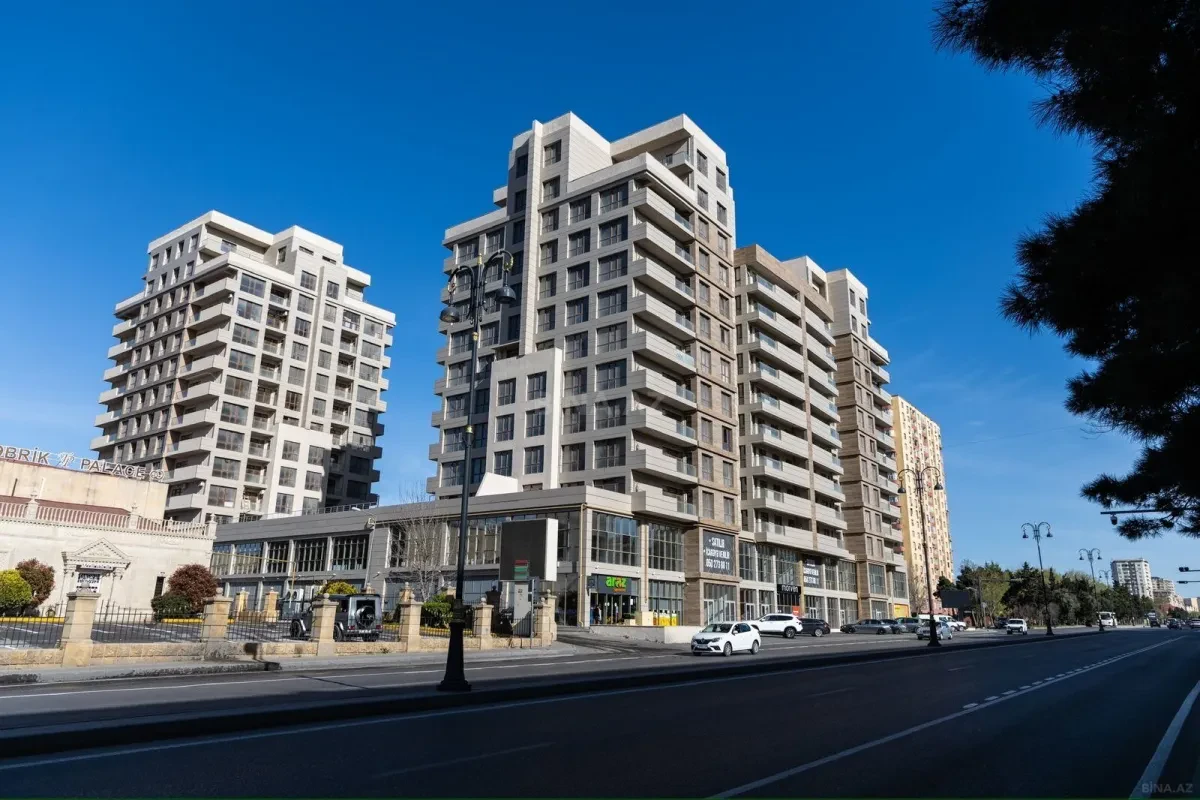 Satılır 3 otaqlı mənzil 98 m²