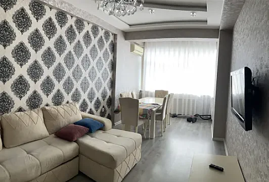 Kirayə verilir 3 otaqlı mənzil 90 m² — Bakı 3 otaq 90.00 m²