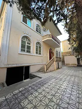 Kirayə verilir 7 otaqlı ofis 750 m² — Bakı, Nəsimi 7 otaq 750.00 m²