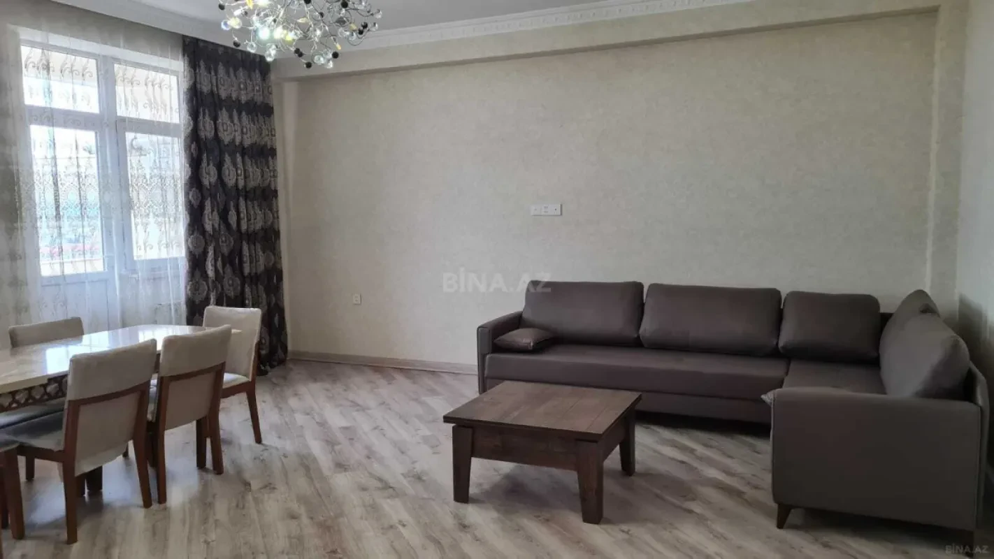 Kirayə verilir 3 otaqlı mənzil 150 m²