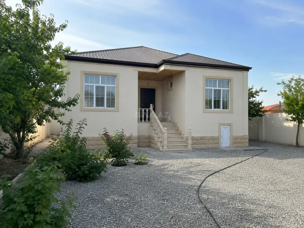 Satılır 4 otaqlı həyət evi 160 m²