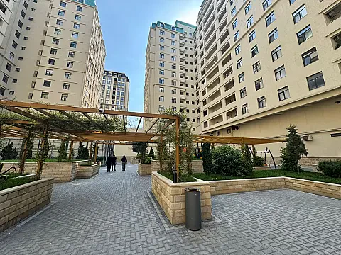 Satılır 3 otaqlı mənzil 141 m² — Bakı 3 otaq 141.00 m²