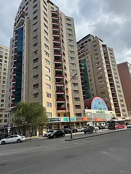 Satılır 4 otaqlı mənzil 170 m² — Bakı 4 otaq 170.00 m²