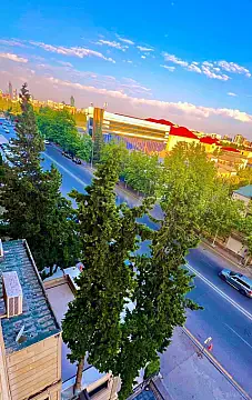 Satılır 3 otaqlı mənzil 150 m² — Bakı 3 otaq 150.00 m²
