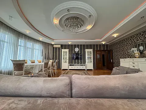 Satılır 3 otaqlı mənzil 141 m² — Bakı, Nərimanov 3 otaq 141.00 m²