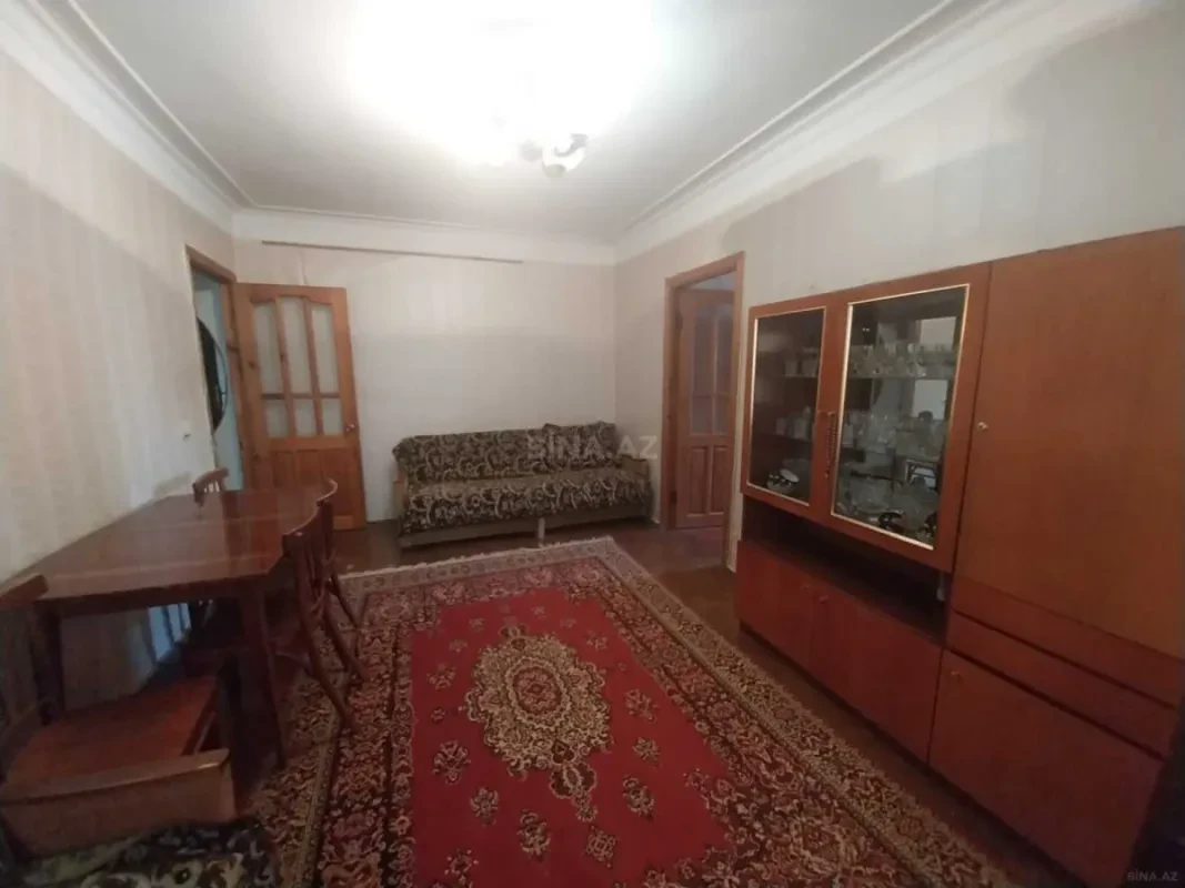Satılır 2 otaqlı mənzil 42 m²