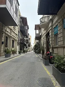 Kirayə verilir 1 otaqlı ofis 52 m² — Bakı 1 otaq 52.00 m²