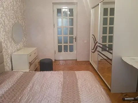 Kirayə verilir 2 otaqlı mənzil 70 m² — Bakı 2 otaq 70.00 m²