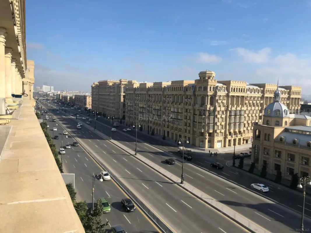 Satılır 3 otaqlı mənzil 96 m²