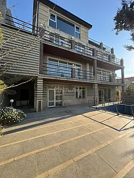 Kirayə verilir 10 otaqlı həyət evi 740 m² — Bakı, Şüvəlan 10 otaq 740.00 m²