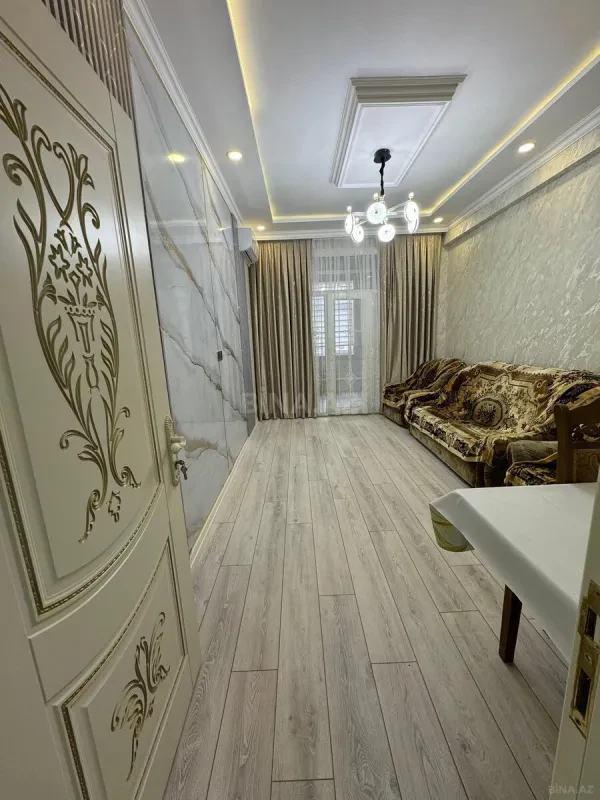 Kirayə verilir 2 otaqlı mənzil 65 m²
