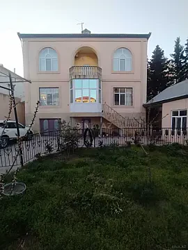 Satılır 6 otaqlı həyət evi 310 m² — Bakı, 8-ci mikrorayon 6 otaq 310.00 m²