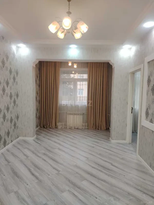 Satılır 2 otaqlı mənzil 60 m²