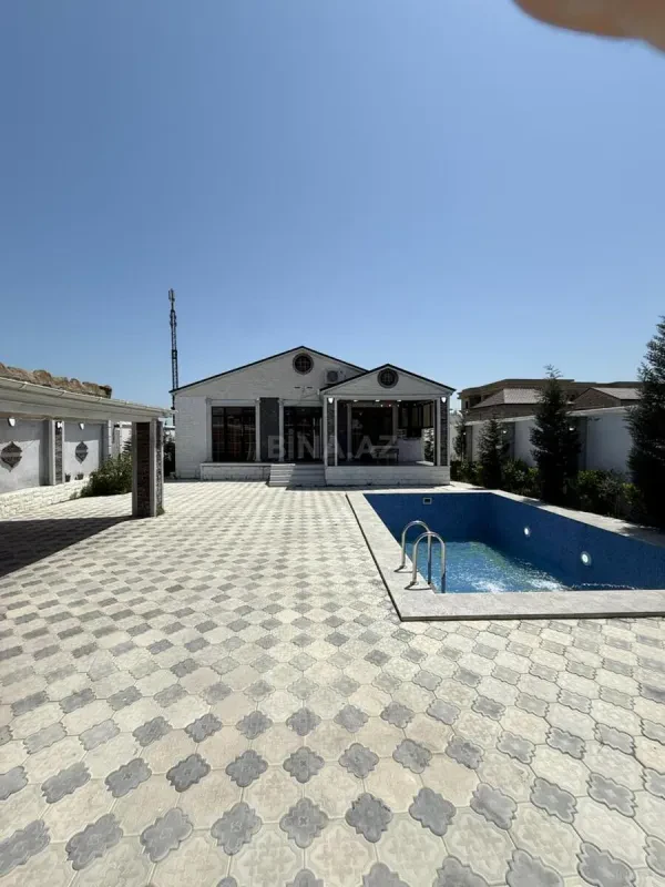 Satılır 4 otaqlı həyət evi 130 m²