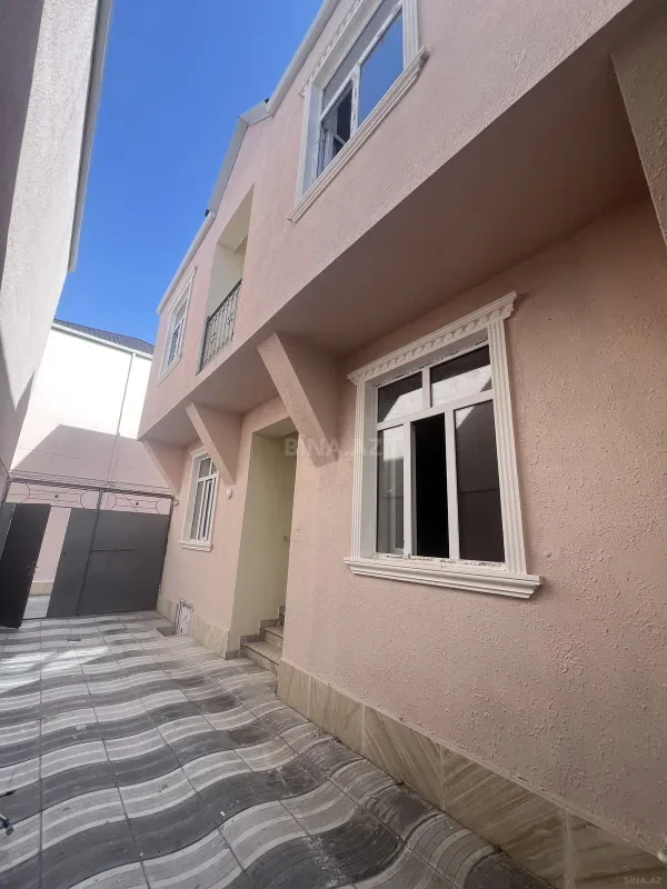 Satılır 4 otaqlı həyət evi 130 m²