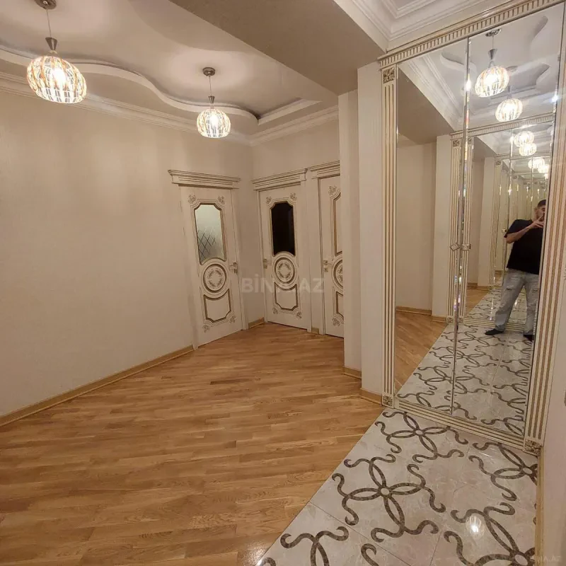 Kirayə verilir 3 otaqlı mənzil 95 m²