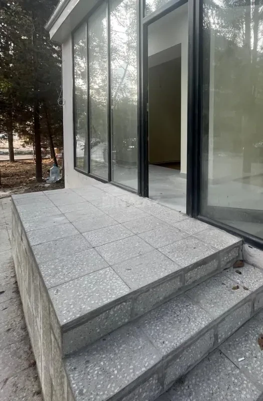 Kirayə verilir obyekt 80 m²