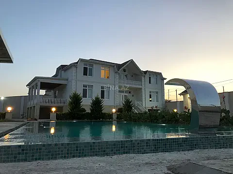 Kirayə verilir 5 otaqlı həyət evi 410 m² — Bakı 5 otaq 410.00 m²