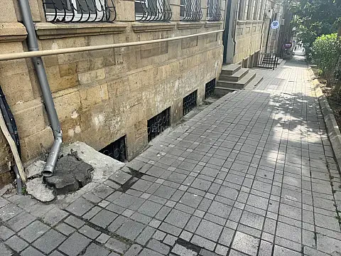 Satılır obyekt 90 m² — Bakı 90.00 m²