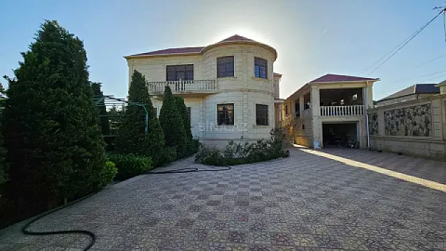 Satılır 6 otaqlı həyət evi 450 m² — Bakı, Novxanı 6 otaq 450.00 m²